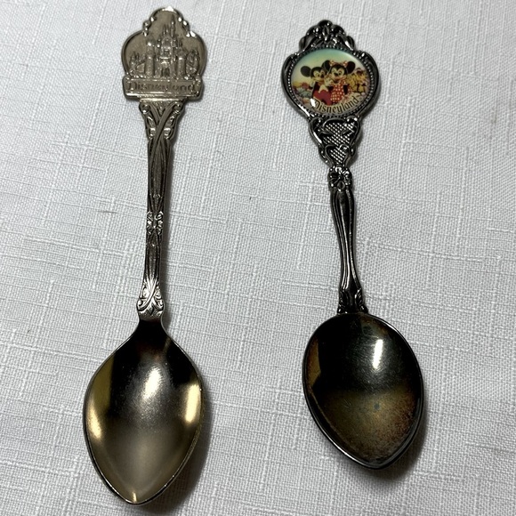 Disneyland Souvenir Spoons. Vintage Mickey & Minnie Mouse & Castle - Picture 2 of 4